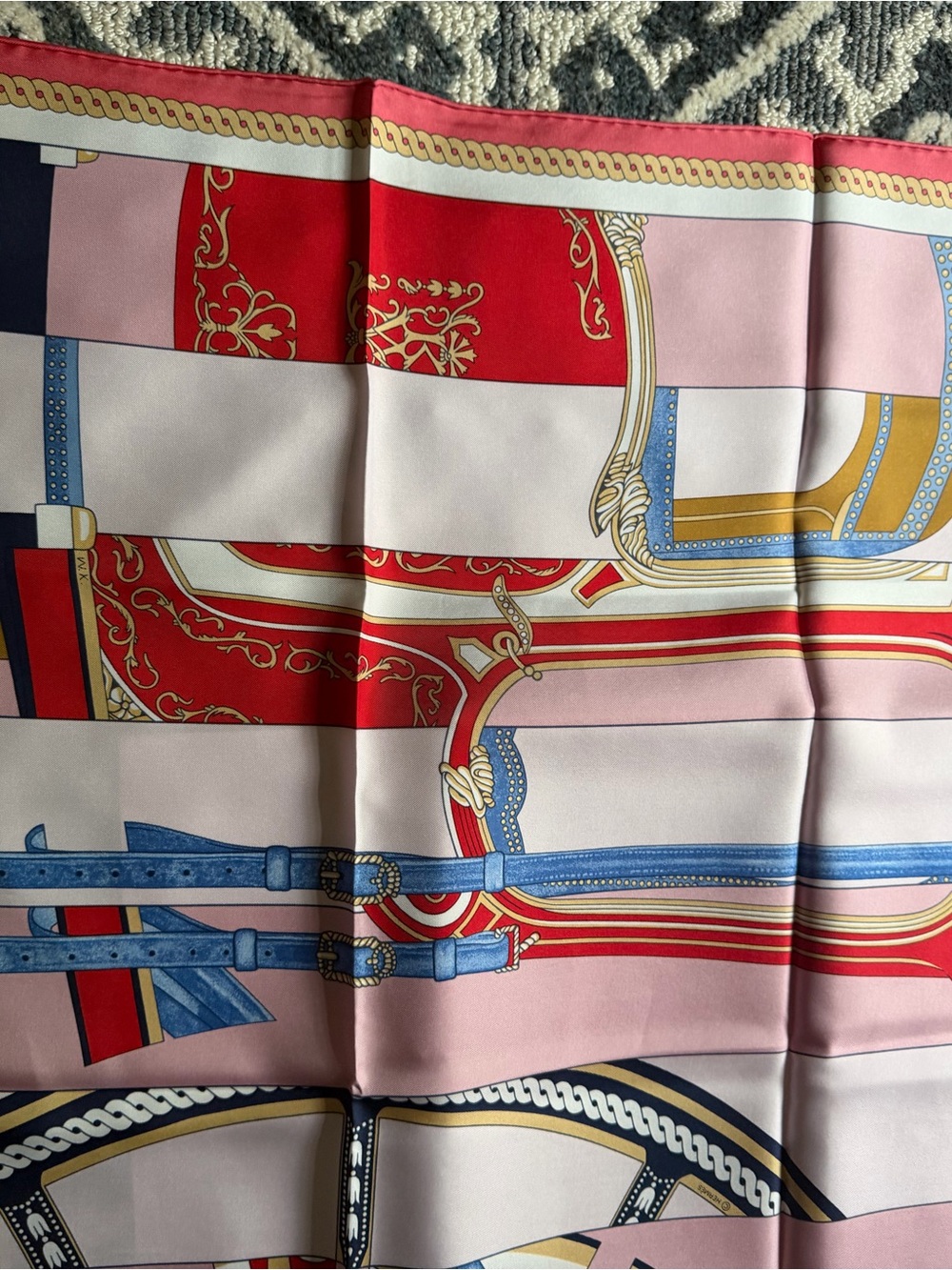 Hermès “La Berline Bayadère” Carré 90 silk scarf - Picture 6 of 11